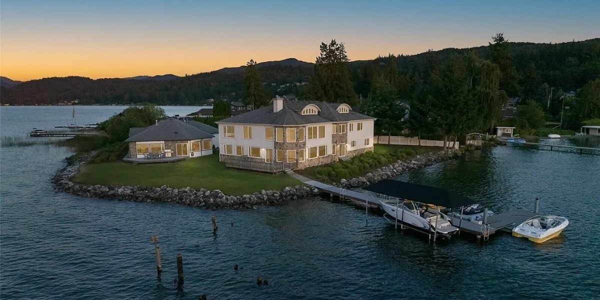 1555 Fairview Street in Bellingham